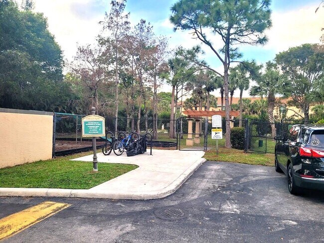 Building Photo - 4197 N Haverhill Rd