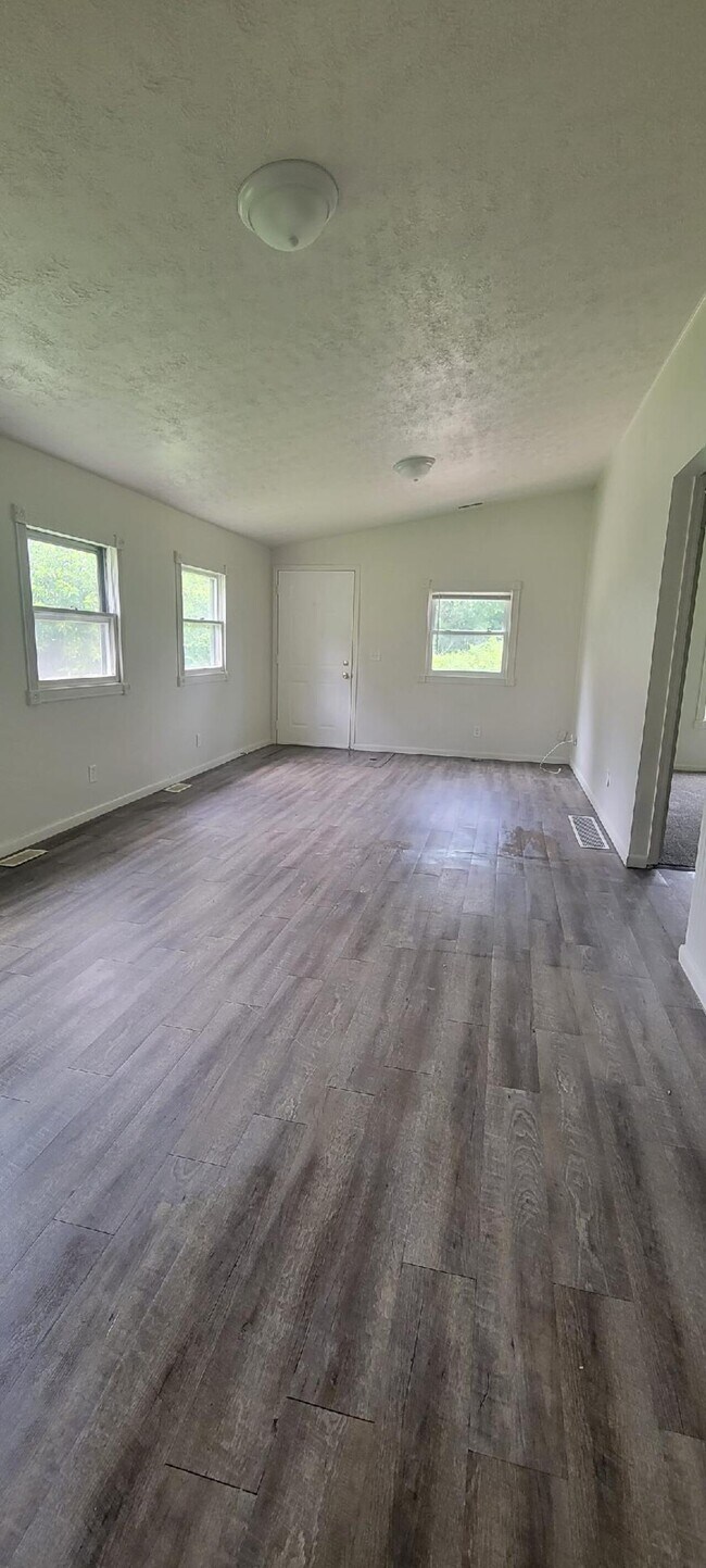 Building Photo - 1554 Willard Ave