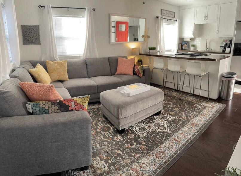 Living Room - 847 W 24th St