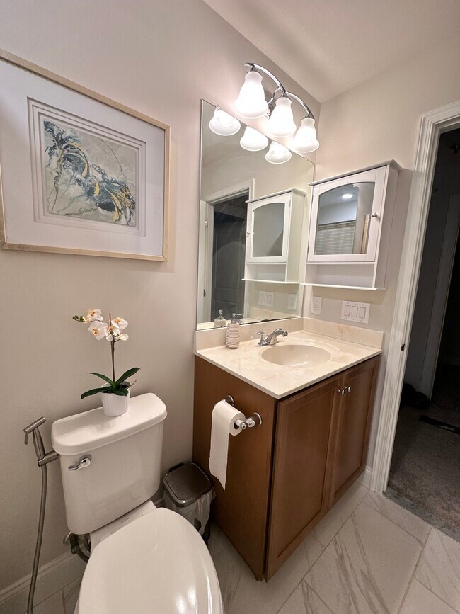 Building Photo - 126 Iron Hill Way