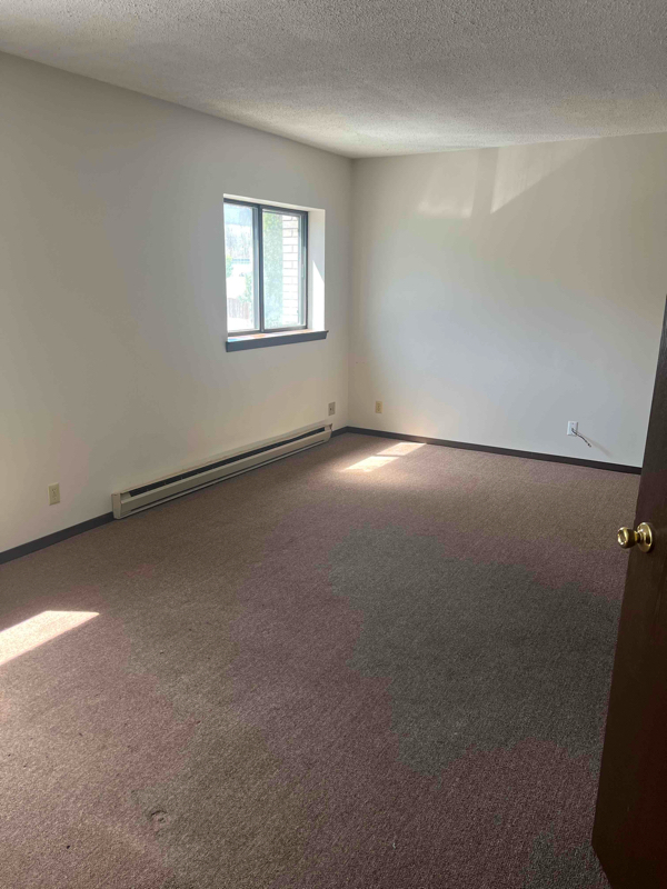Building Photo - 151 Plum St