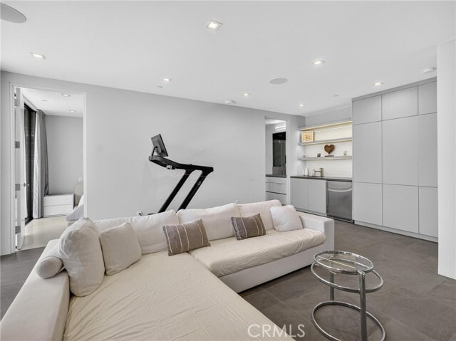 Building Photo - 703 N Lucia Ave