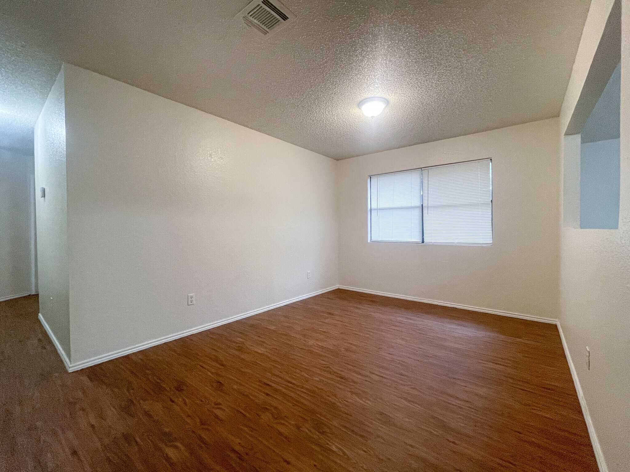 Building Photo - 1904 Ramada Dr