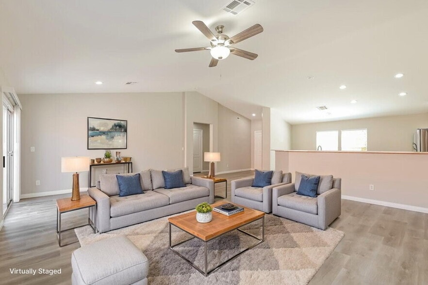 Building Photo - 1075 Silver Star St