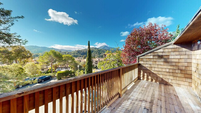 Building Photo - 50 Corte Real