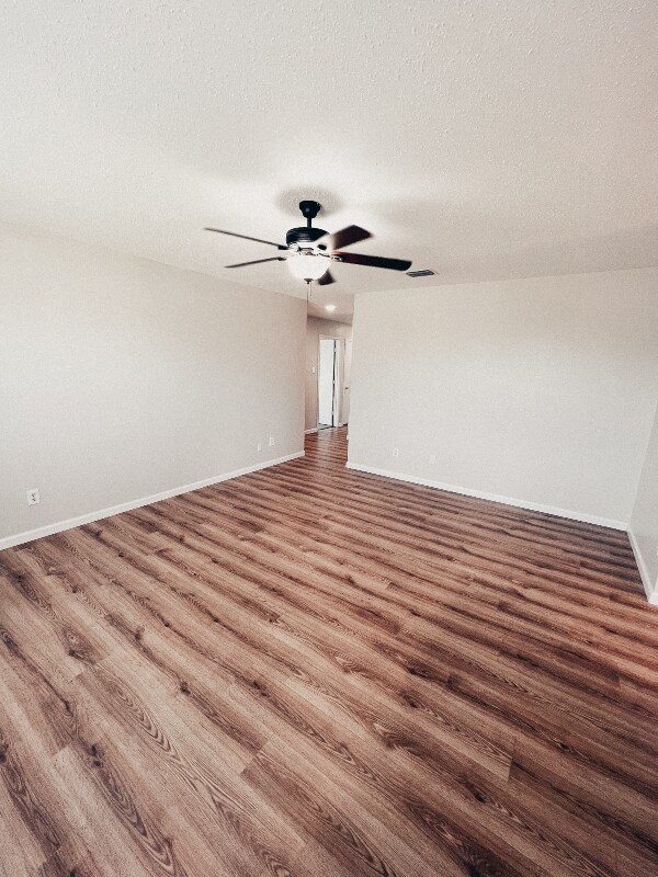 Building Photo - 243 Meadowcrest Dr