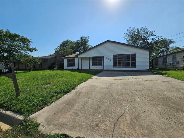 Building Photo - 605 White St