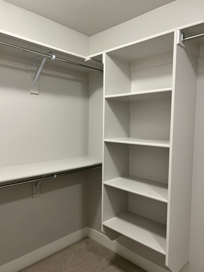 Building Photo - 16291 S Truss Dr