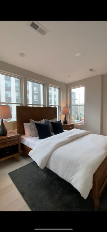 Building Photo - 1638 K St NE