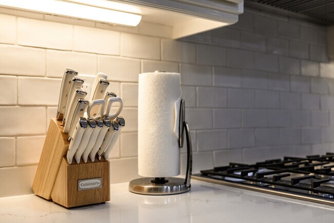 Building Photo - Gated Newport Coast 4BR w/ Pool Access