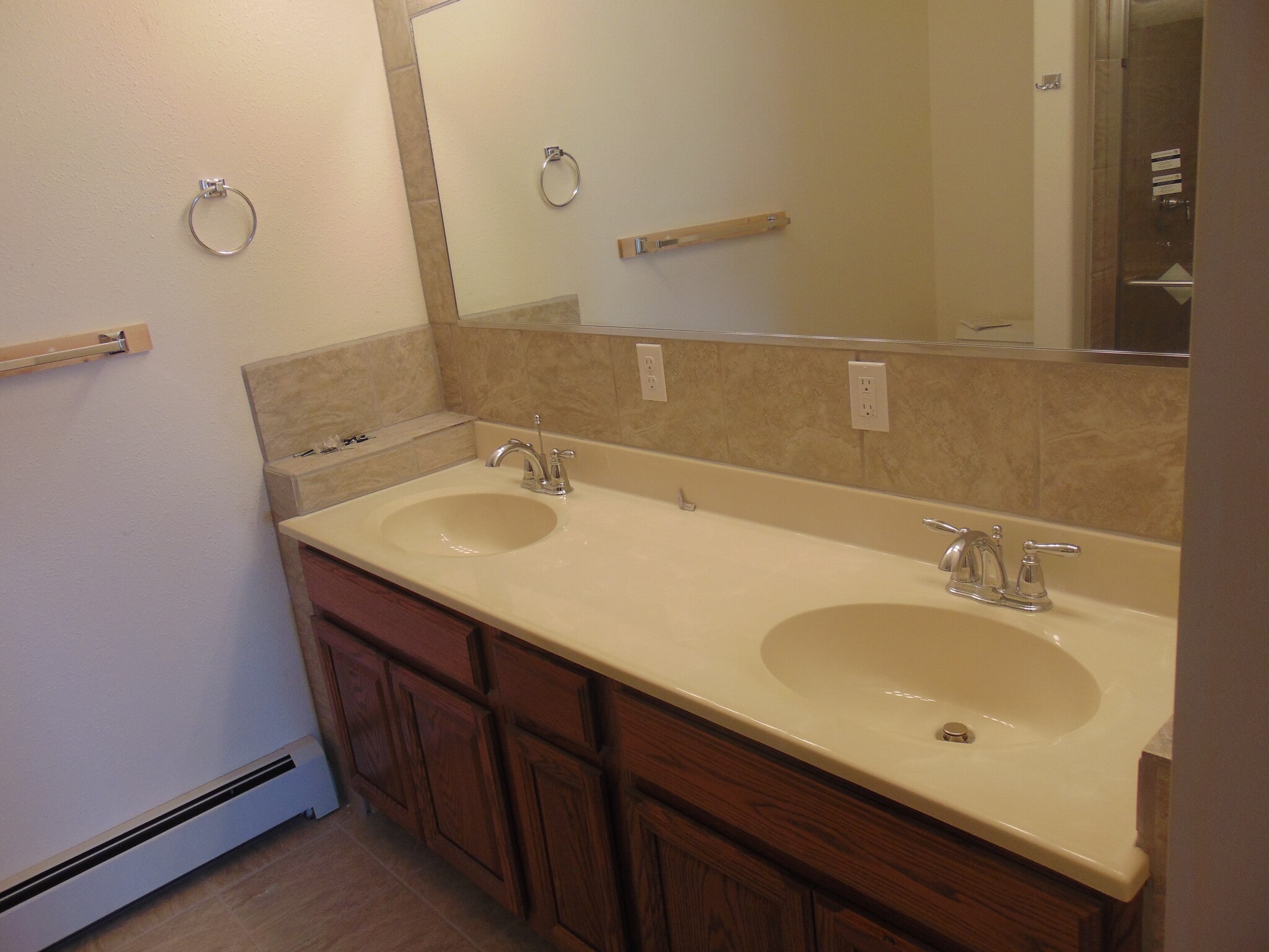 Building Photo - 623 Zuni St