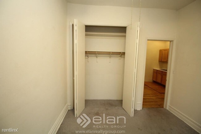Building Photo - 3500 N Reta Ave