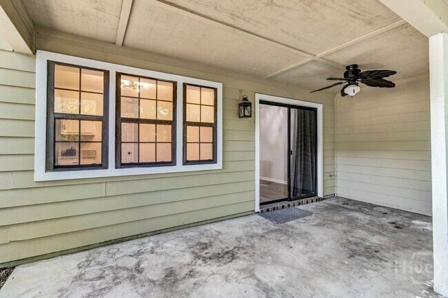 Building Photo - 108 Port Dr