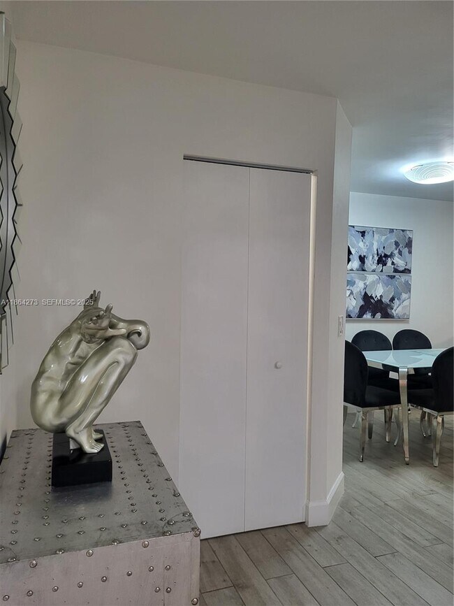 Building Photo - 4555 NW 99th Ave