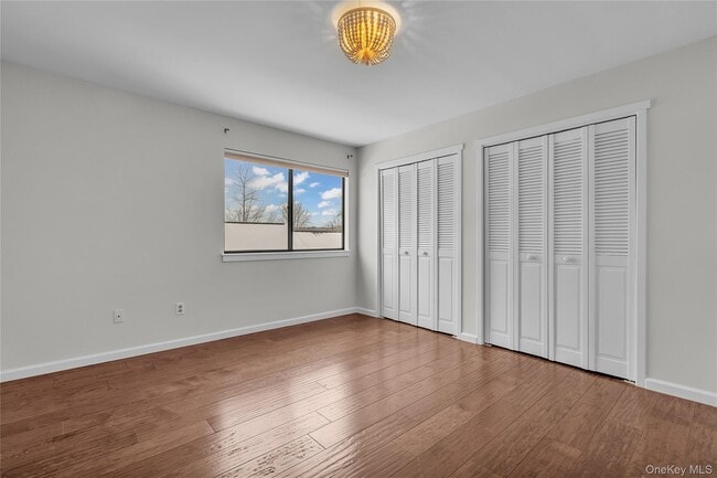 Building Photo - 504 Heritage Hls