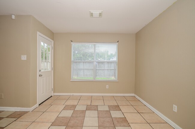 Building Photo - 11711 Wainscot Ct