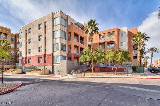 Building Photo - 51 E Agate Ave