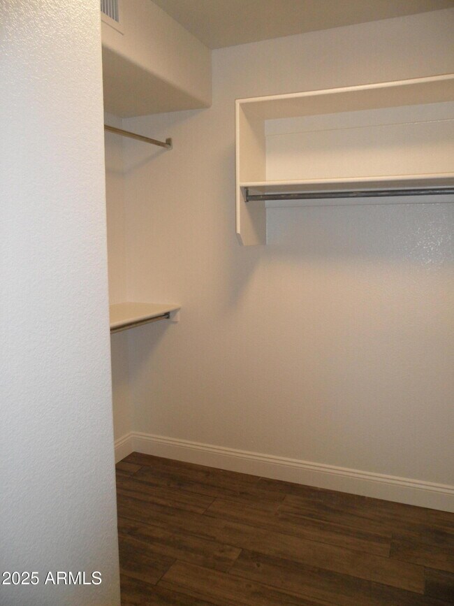 Building Photo - 7864 E Osage Ave