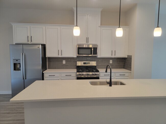 Building Photo - 1622 Grove Chestnut Rd