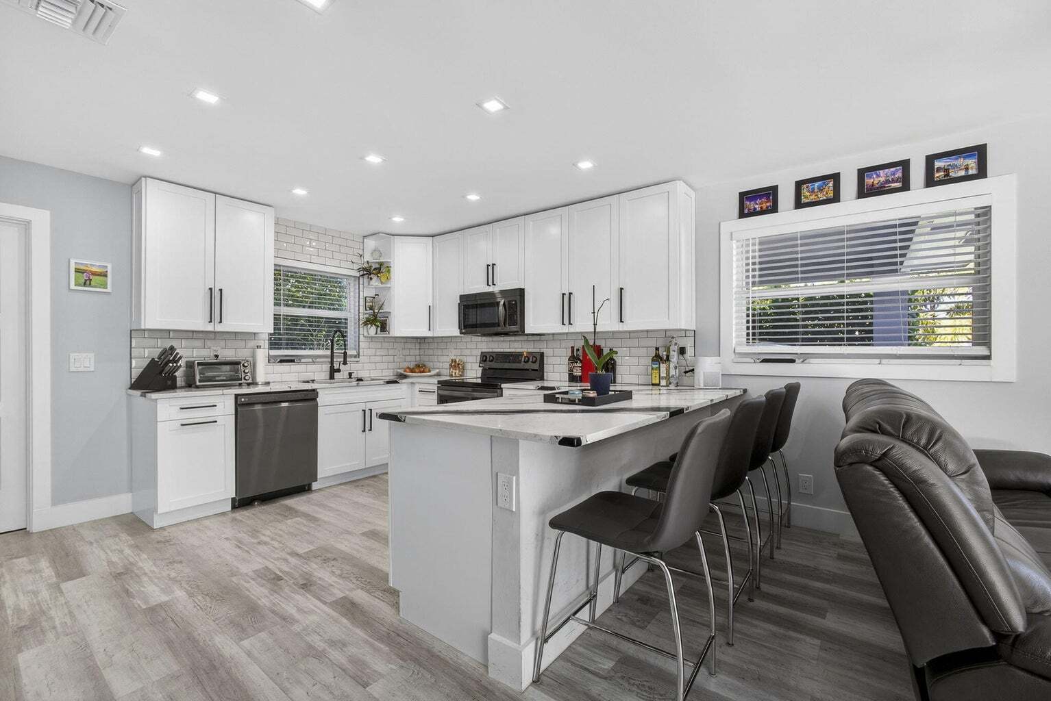 Building Photo - 2388 S Wallen Dr