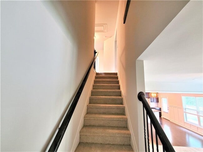 Building Photo - 2465 Matlin Way
