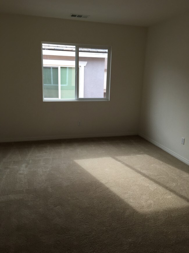 Building Photo - 888 Madison Court