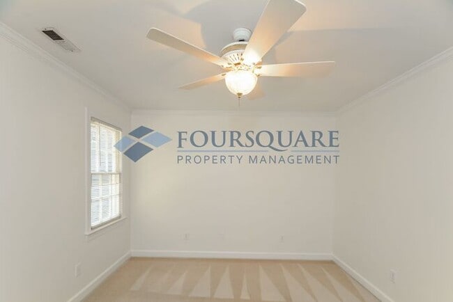 Building Photo - Spacious 4-Bed Custom Home with Bonus Room...