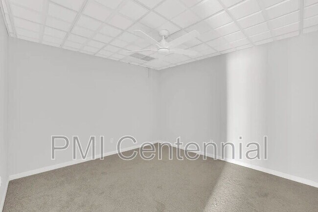 Building Photo - 120 Creekside Park Dr