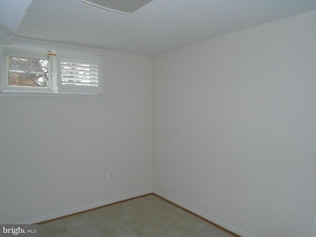 Building Photo - 10205 Tanager Ln