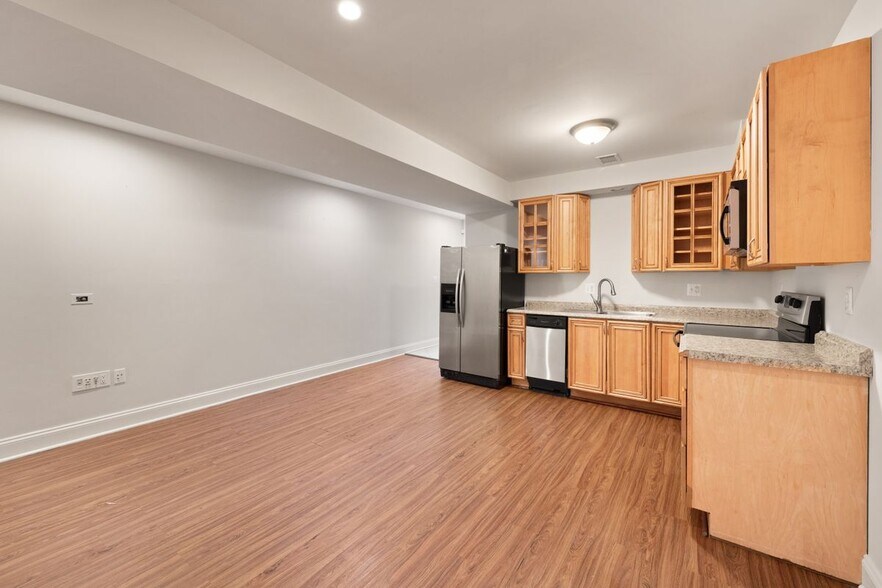 Building Photo - 3459 Holmead Pl NW