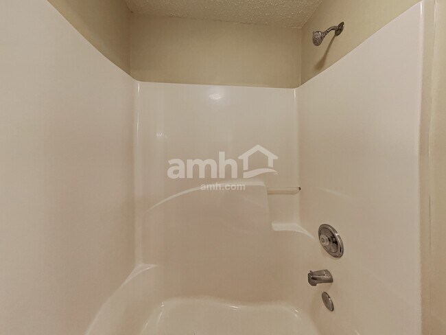 Building Photo - 347 Dogwood Creek Pl