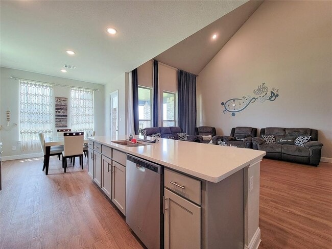 Building Photo - 6322 Cambrai Wood Ln