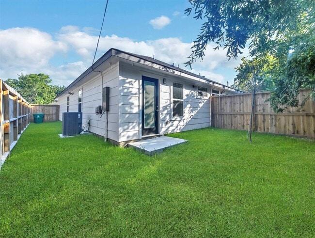 Building Photo - 7323 Iwo Jima Rd