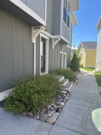 Building Photo - RH204 - 6046-6048FA
