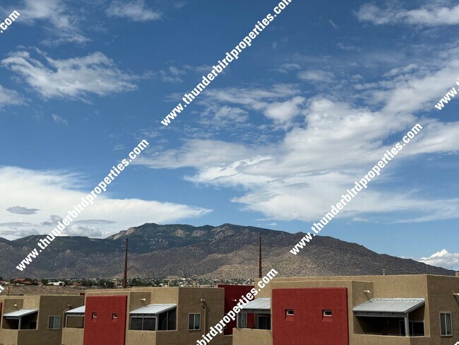 Building Photo - Great location near KAFB and Sandia Labs