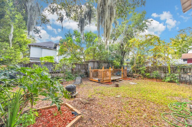 Building Photo - 118 Cottage Ave