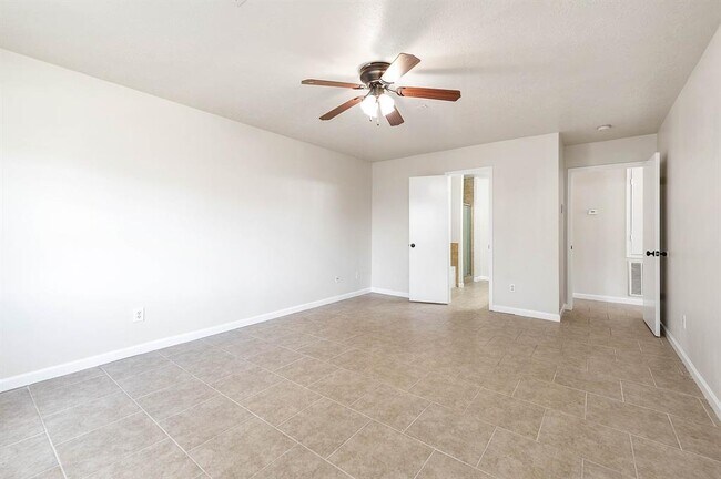Building Photo - 16103 Purpleridge Ct