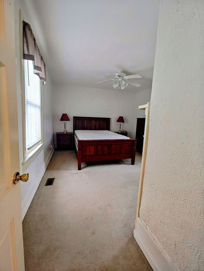 Building Photo - Providence Forge 2 bedroom farmhouse