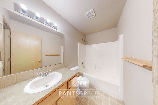 Building Photo - 7043-7045 Lazy Ct SW