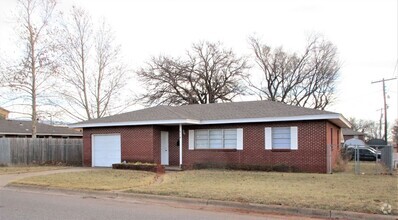 Building Photo - CUTE 3 BDRM 1 bath HOME with garage