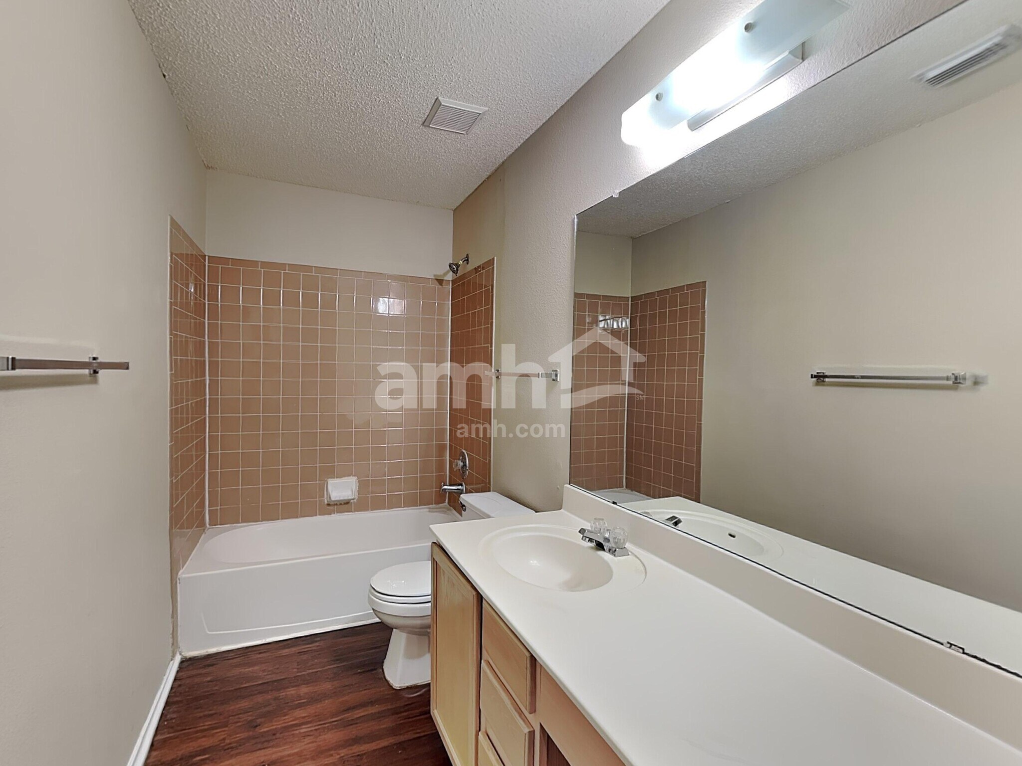 Building Photo - 438 Terra Cotta