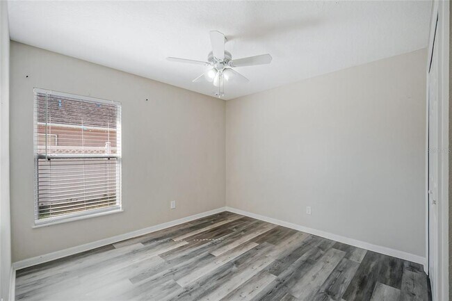 Building Photo - 4655 Doral Park Ave