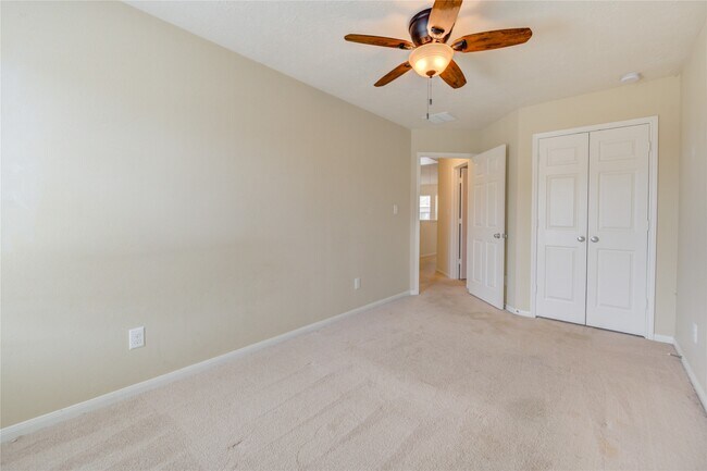 Building Photo - 8422 Sunset Loch Dr