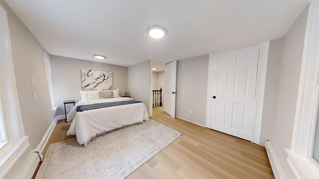 Building Photo - 227 R Western Ave