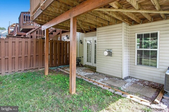 Building Photo - 4101 La Mauricie Loop