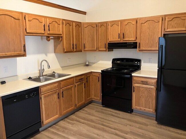 Building Photo - Updated Ranch with 2 Bedrooms, 1 Bath, and 1-Car Attached Garage in Troy, Ohio - Your Perfect Hom...
