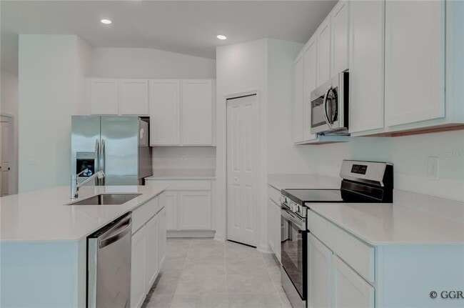 Building Photo - 1520 Brentwood Dr