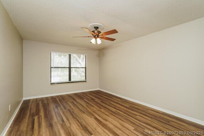 Building Photo - 6514 Flora Way