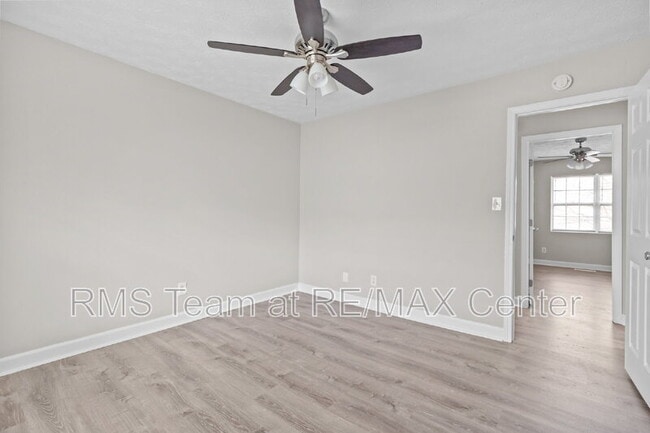 Building Photo - 416 Northdale Ct