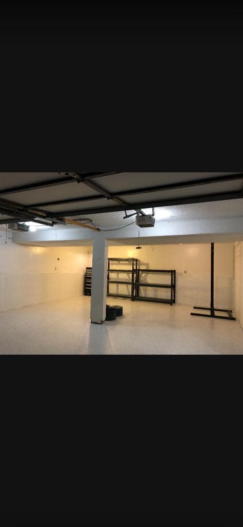 Building Photo - 830 Dehoff Dr